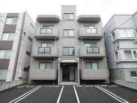 北海道札幌市北区北三十一条西８ 3階建 築23年4ヶ月