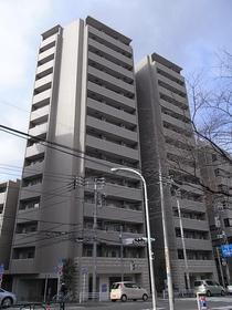 東京都新宿区弁天町 15階建