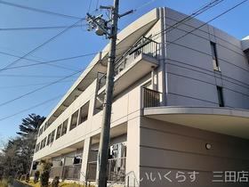 兵庫県神戸市北区西大池２ 3階建 築25年
