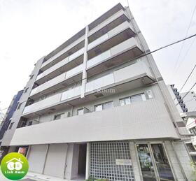 セルカエスタシオン 6階建