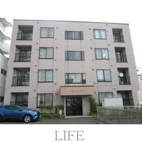 ボヌール３６ 4階建