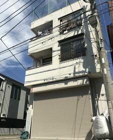 グレース曲尾２ 3階建