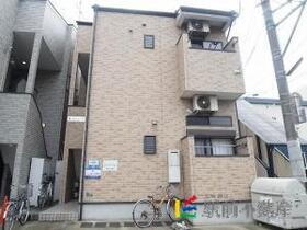 福岡県福岡市南区井尻１ 2階建