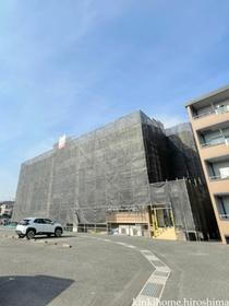 広島県廿日市市上平良 4階建 築22年4ヶ月