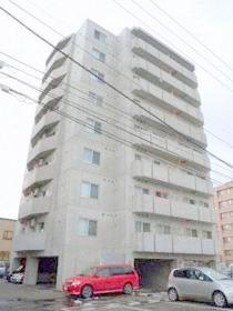 北海道札幌市中央区南十二条西１２ 9階建 築18年5ヶ月