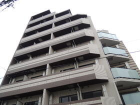 東京都北区神谷２ 8階建