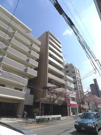 愛知県名古屋市東区泉３ 10階建 築32年9ヶ月