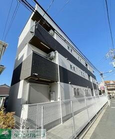 愛知県名古屋市中村区烏森町７ 3階建