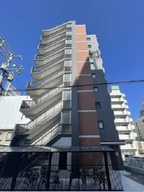 岡山県岡山市北区駅前町２ 9階建