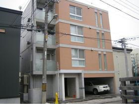 北海道札幌市豊平区豊平四条１１ 4階建 築8年11ヶ月