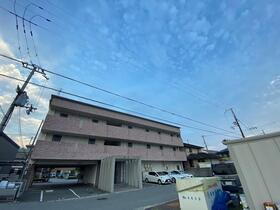 ＳＴＡＲ　ＣＯＵＲＴ飯田 3階建