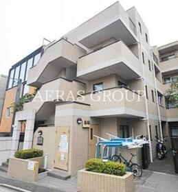 東京都目黒区駒場１ 4階建 築33年4ヶ月
