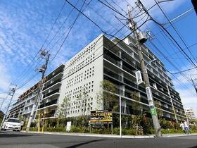 東京都杉並区方南２ 10階建 築8年2ヶ月