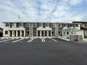 岡山県倉敷市中畝２  2階建