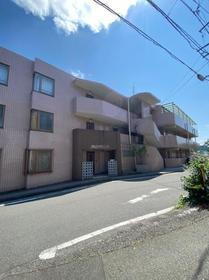 神奈川県横浜市神奈川区沢渡 地上3階地下1階建 築33年2ヶ月