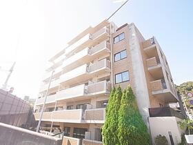 サンコート花山 6階建