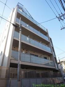 東京都目黒区中町２ 5階建 築8年8ヶ月