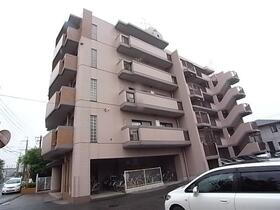 スカイハイツ南福岡 6階建