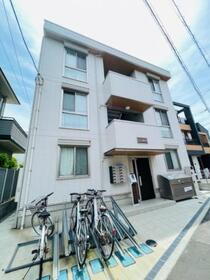 クレール藤沢ＩＩ 3階建