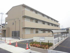 セジュール町坪 3階建