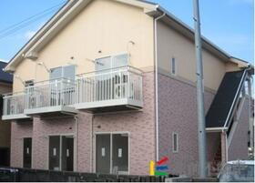 福岡県福岡市東区名島３ 2階建