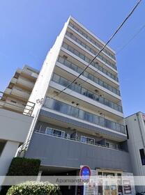 Ｌａ・Ｌａ 8階建