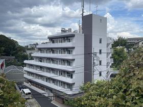 神奈川県横浜市港北区岸根町 賃貸マンション