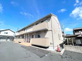 千葉県千葉市稲毛区山王町 2階建 築10年9ヶ月