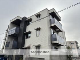 アンソレイエ 3階建