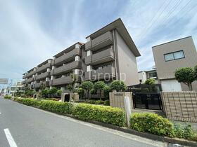 東京都足立区中川４ 賃貸マンション