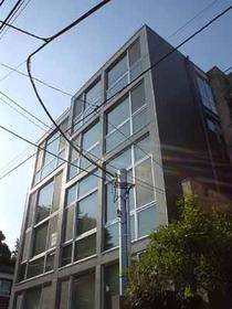 東京都新宿区西早稲田２ 地上4階地下1階建 築19年1ヶ月