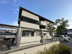 京都府城陽市寺田中大小 3階建