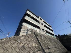 兵庫県神戸市垂水区潮見が丘１ 3階建 築5年6ヶ月
