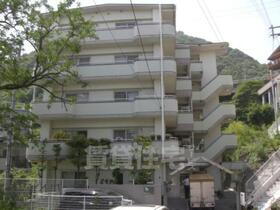 兵庫県神戸市灘区水車新田字宮坂 5階建
