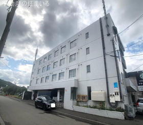 北海道札幌市南区石山二条６ 4階建 築37年7ヶ月