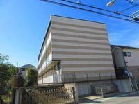 神奈川県綾瀬市寺尾本町1 3階建 築18年4ヶ月