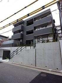 兵庫県神戸市中央区中山手通７ 賃貸アパート