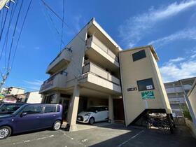 コーポ井上 3階建