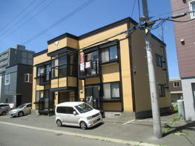 北海道札幌市東区北四十七条東１９ 2階建 築30年4ヶ月