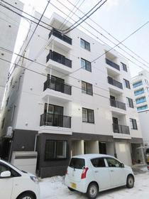 北海道札幌市中央区南十四条西６ 5階建 築7年4ヶ月