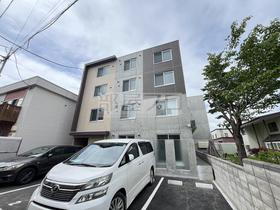 北海道札幌市豊平区平岸二条１ 4階建 築1年未満