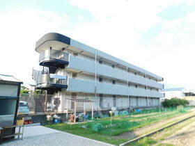 なかやファームサイド 3階建