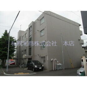 北海道札幌市東区北三十一条東６ 4階建 築31年11ヶ月