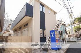 神奈川県横浜市南区永田東１ 築14年9ヶ月 2階建