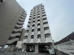 兵庫県川西市鴬の森町 3階建 築31年9ヶ月