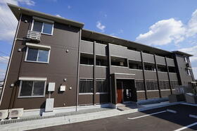 広島県福山市御幸町大字上岩成 3階建 築3年10ヶ月