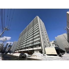北海道札幌市東区北六条東５ 15階建 築6年10ヶ月