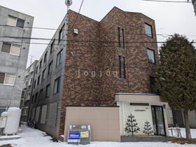 ベル豊平 4階建