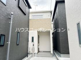 兵庫県尼崎市猪名寺１ 2階建