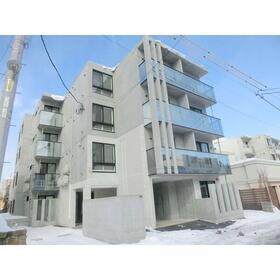 エンジェリックプレイス福住 4階建